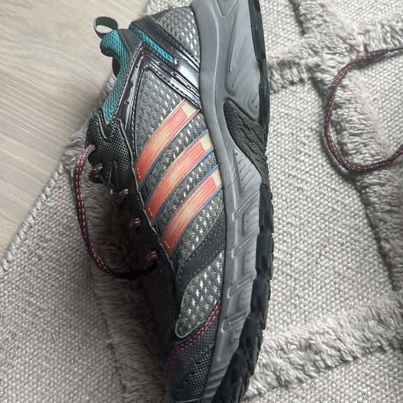 Adidas sneakers - Picture 3 of 4